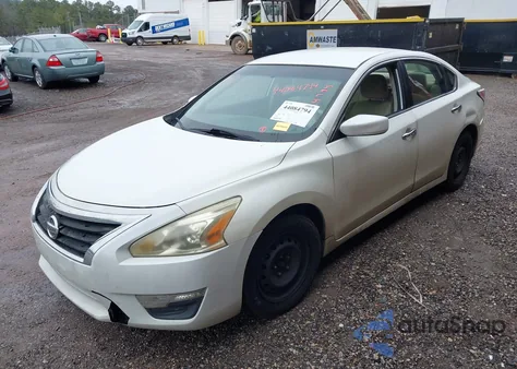 2014 Nissan Altima 2.5 S z USA, uszkodzony, nr VIN 1N4AL3AP2EC139616